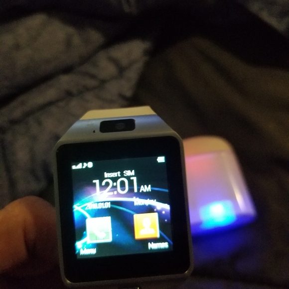 Smart Watch/ Wireless Earphone - Picture 7 of 8